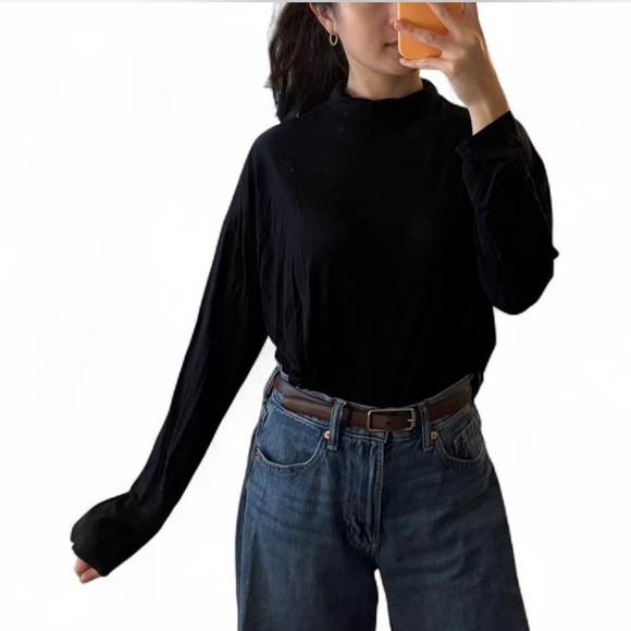 Elegant Black Women's Top - Picture 1 of 4